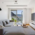 W Balcony *